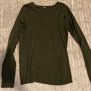 Lululemon Size 2 Dark Green Long Sleeve